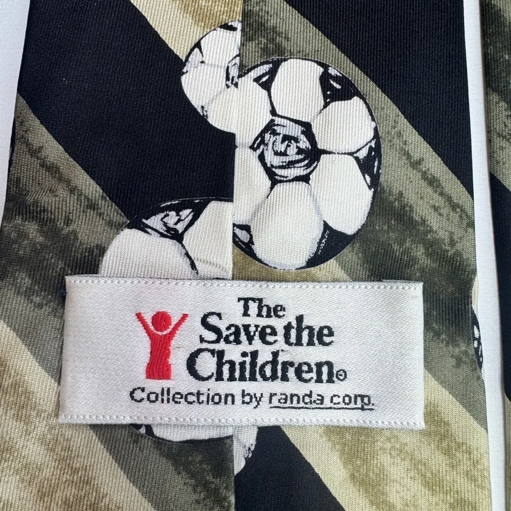 Soccer Vintage Save the children SILK tie